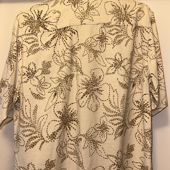 Tommy Bahama 100% silk tropical tiki shirt - Summer   Tiki - Picture 4 of 5